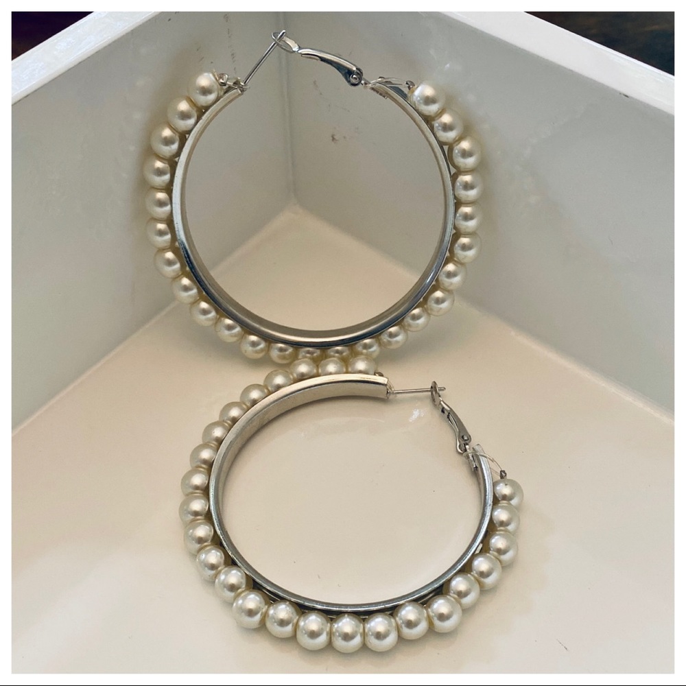 ✨LAST ONE✨Chic pearl hoop earrings - Picture 3 of 4